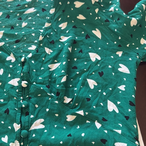 Loft Women’s Heart V- Neck long sleeves Puffed sleeves size 2 - Picture 6 of 14